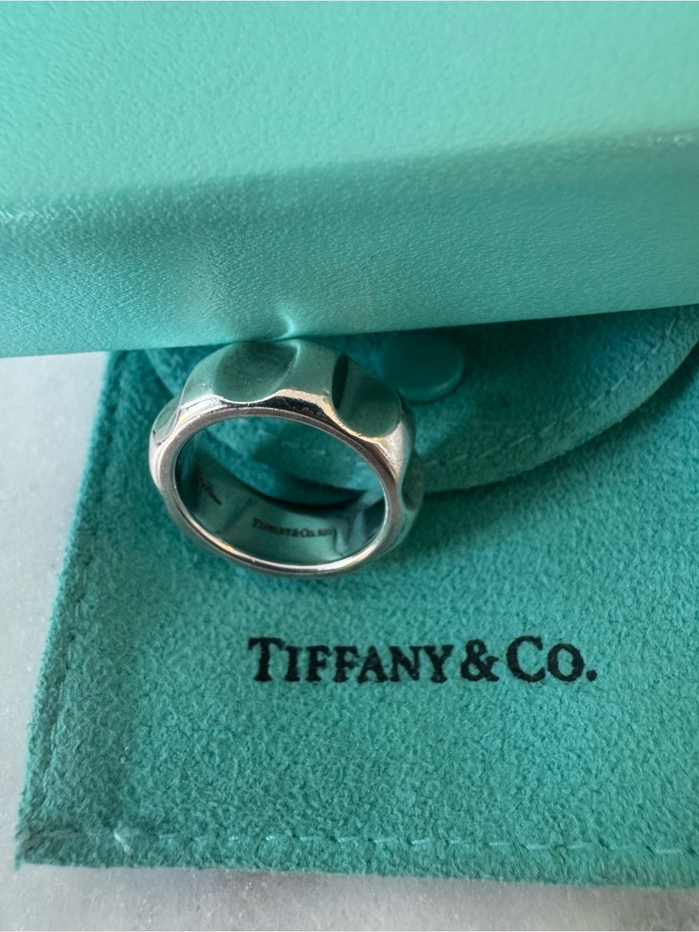Tiffany & Co. Paloma Picasso “Paloma’s Groove” Sterling Silver ring